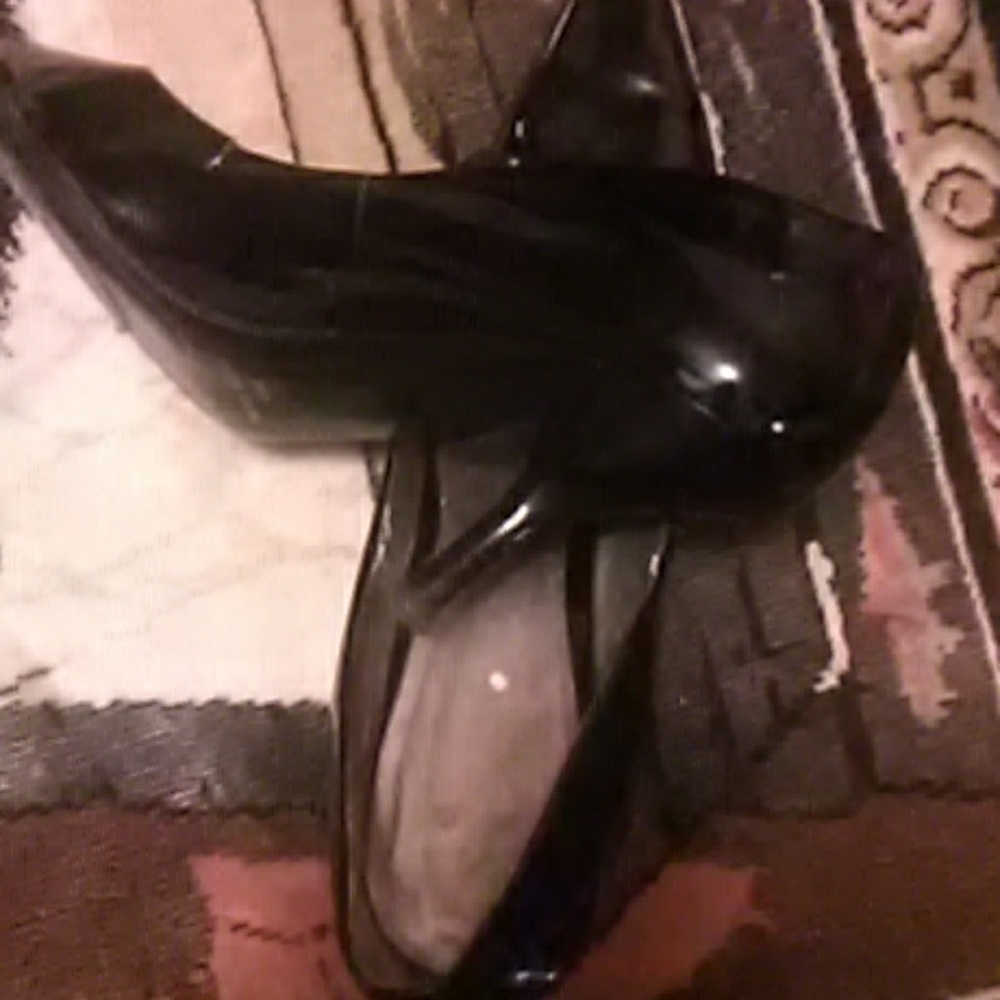 Shoes - Picture 6 of 6